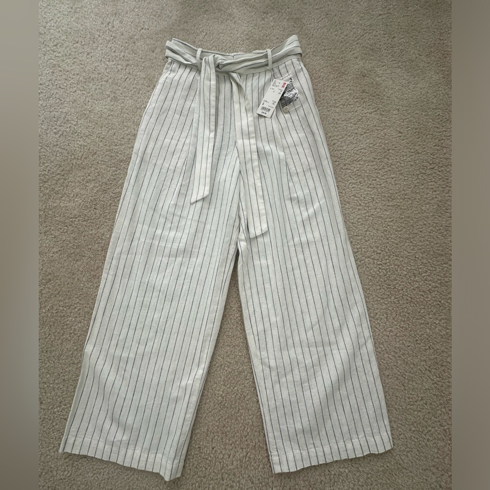 Uniqlo Cream and Navy Linen Belted Striped Pants